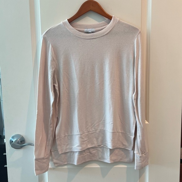 Beyond Yoga Long Sleeve Top Crew Neck Side Slit Shirt Light Dusty Pink Tan - Picture 1 of 16